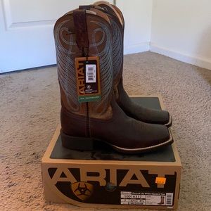 Ariat Roundup Wide Square Toe Size 7